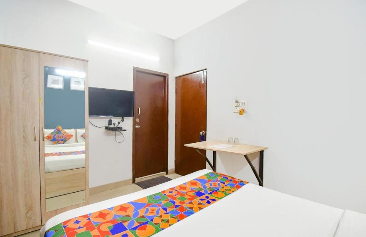 Hotel Vrindavan Bhakti Bhavan- Near Prem Mandir By Mukund Zewnętrze zdjęcie