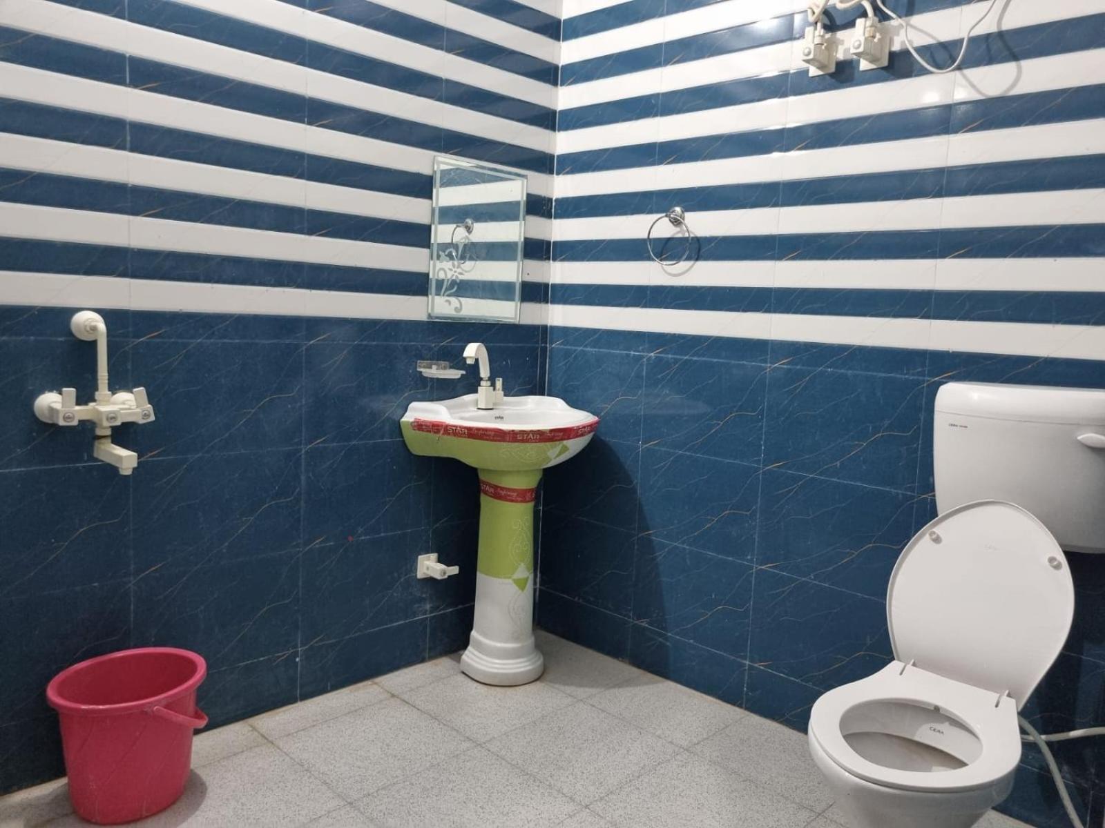 Hotel Vrindavan Bhakti Bhavan- Near Prem Mandir By Mukund Zewnętrze zdjęcie